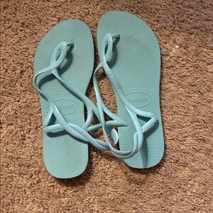 Havanas wrap around boy blue sandals worn 1 time size 37-38